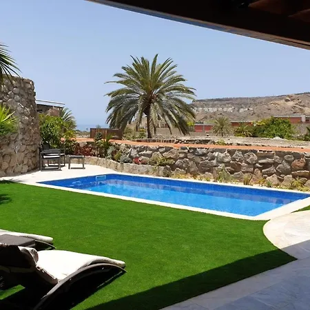 Mit Privatpool Fuer 6 Personen Ca, 270 M Sup2 In El Chaparral, Gran Canaria Suedkueste Gran Canaria Holiday home *